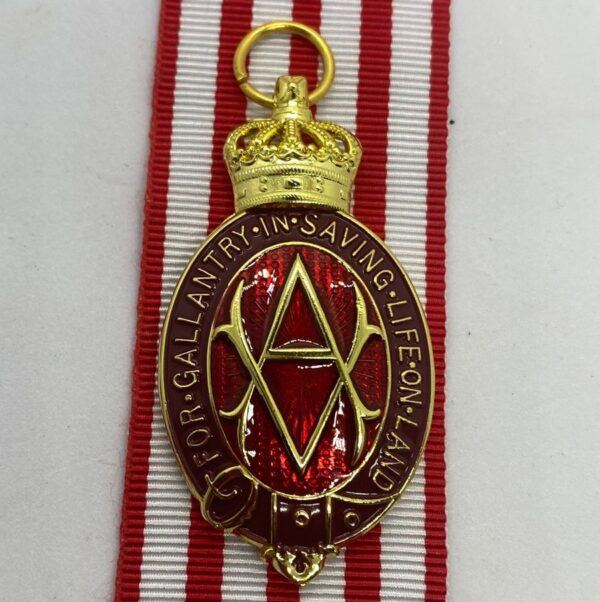 Albert Life saving Medal 1st Class Land - Gold