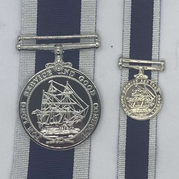 British Naval Reserve Long Service and Good Conduct Medal - QEII