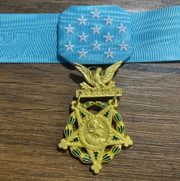 USA Medal of Honor Army (With star patch 13x6mm stars)