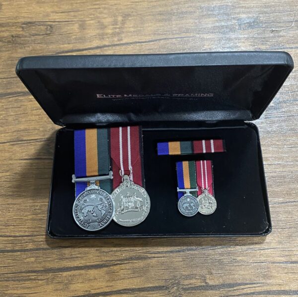 Boxed Set - Australian Defence medal & AOSM-BP