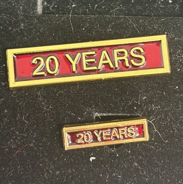 Victoria Ambulance Long Service Clasp (Translucent Red on Gold)