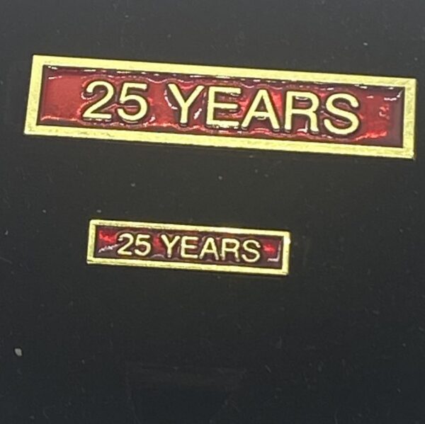 Victoria Ambulance Long Service Clasp (Translucent Red on Gold)