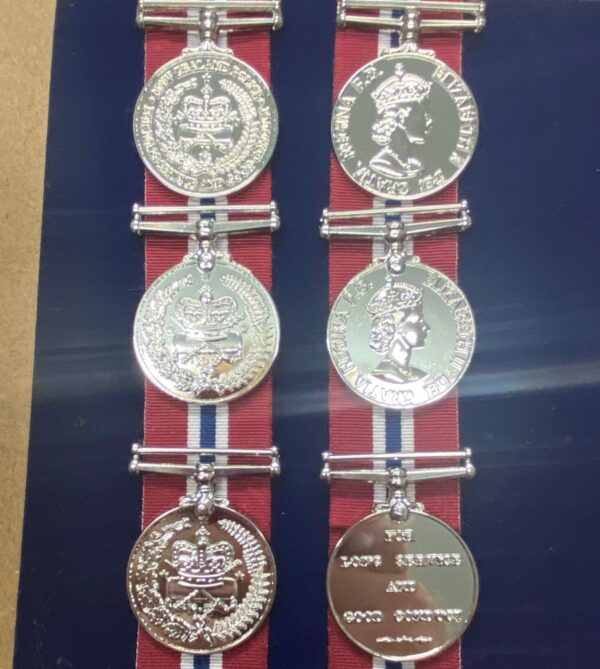 New Zealand Police Service Medal QEII (Early Version)