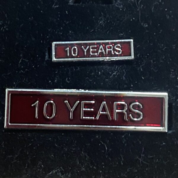 Victoria Ambulance 10 Year Long Service Clasp (translucent red on Silver)