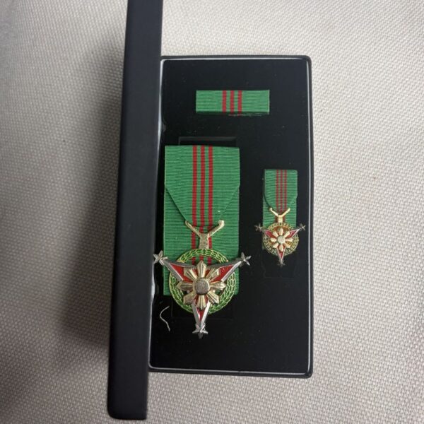 1 Boxed Set - Philippines Military Merit Medal