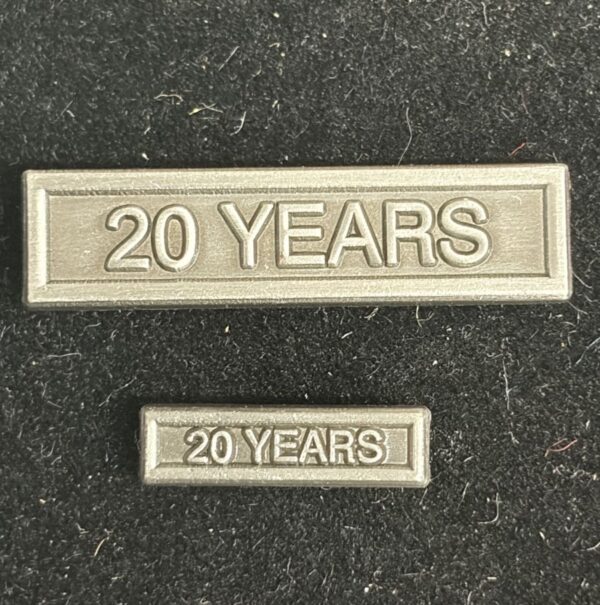Generic Year clasp (Clutch Pin) (Text)